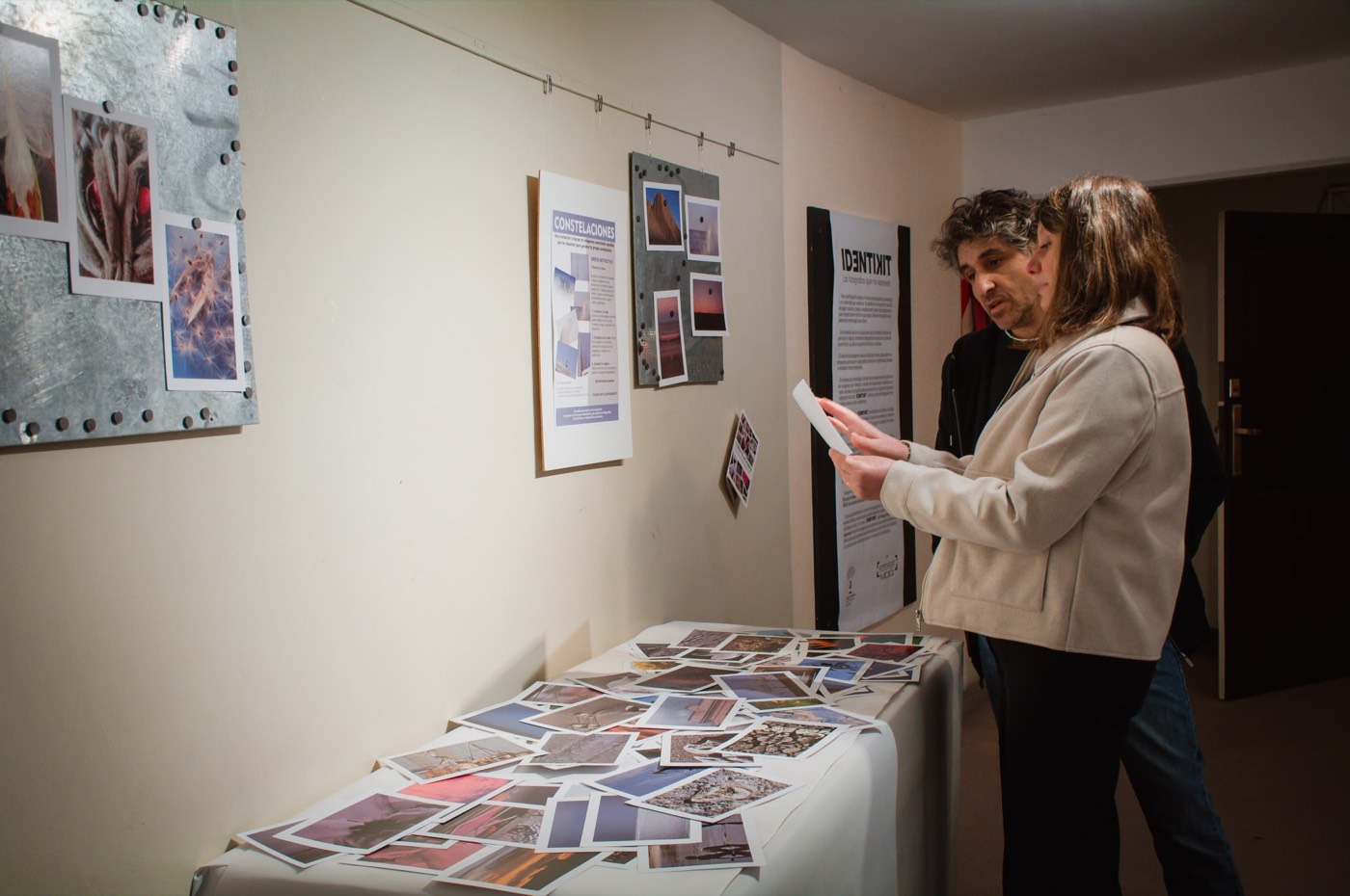 Registro de la inauguración de IDENTIKIT, por Silvana Grassi